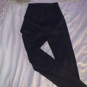 ⚫️ black lulu leggings ⚫️